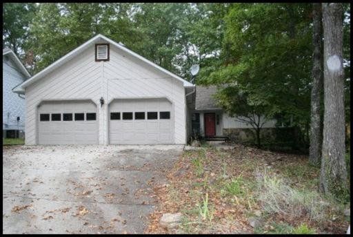 106 Camelot Ln, Crossville, TN 38558