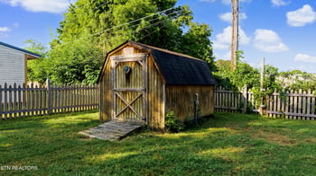 106 Carter Dr, Maryville, TN 37801
