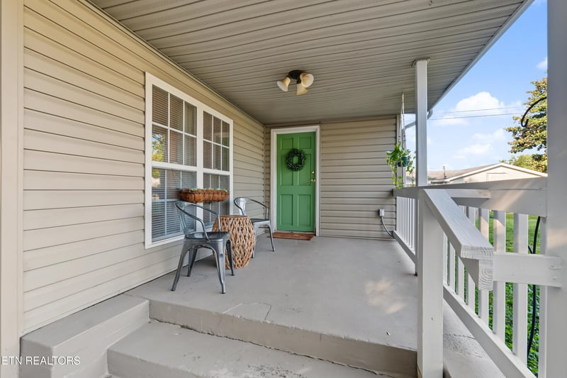 106 Carter Dr, Maryville, TN 37801