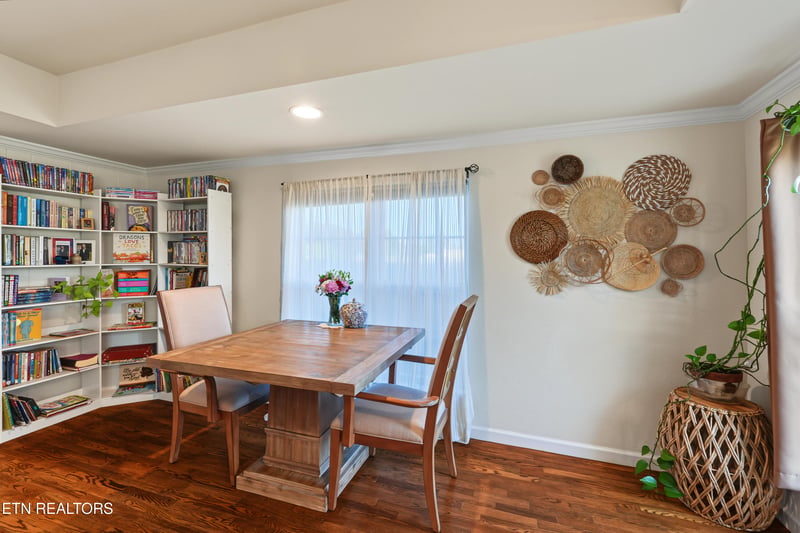 106 Carter Dr, Maryville, TN 37801