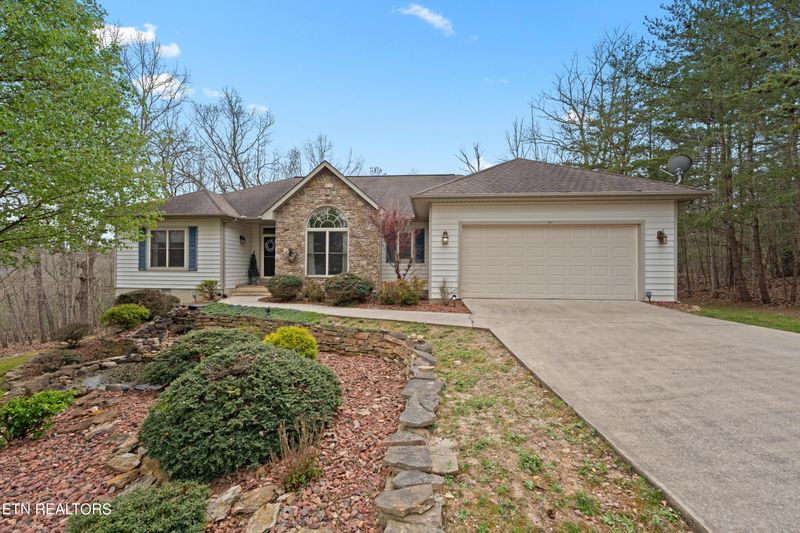 106 Cathedral Dr, Fairfield Glade, TN 38558