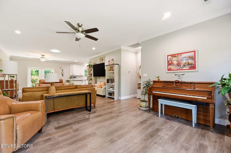 106 Chatuga Dr/ 103 Tsuhdatsi Dr, Loudon, TN 37774