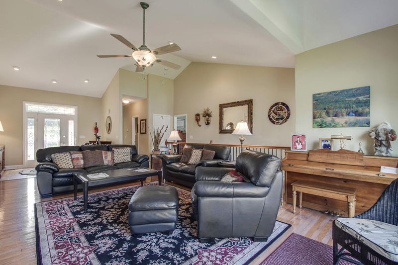 106 Chota Shores Way, Loudon, TN 37774