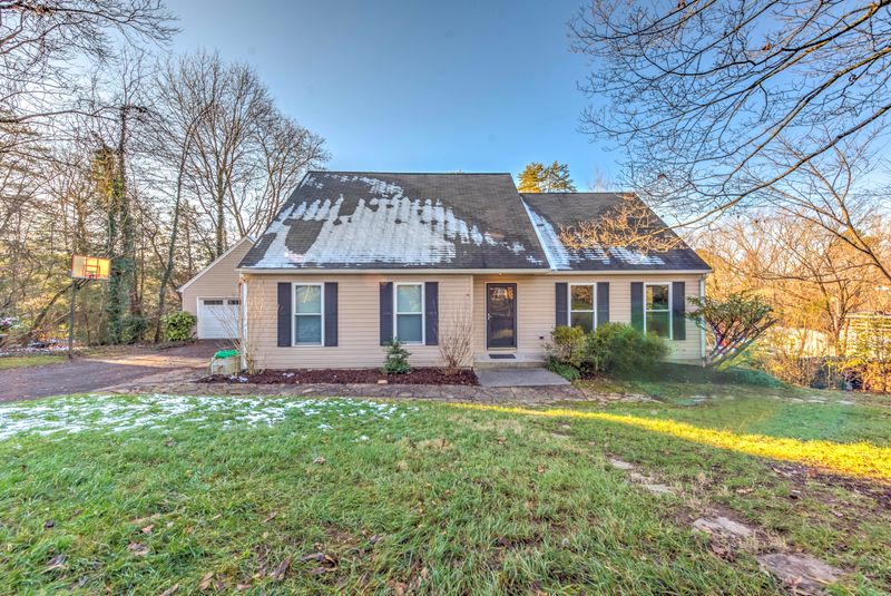106 Claymore Ln, Oak Ridge, TN 37830
