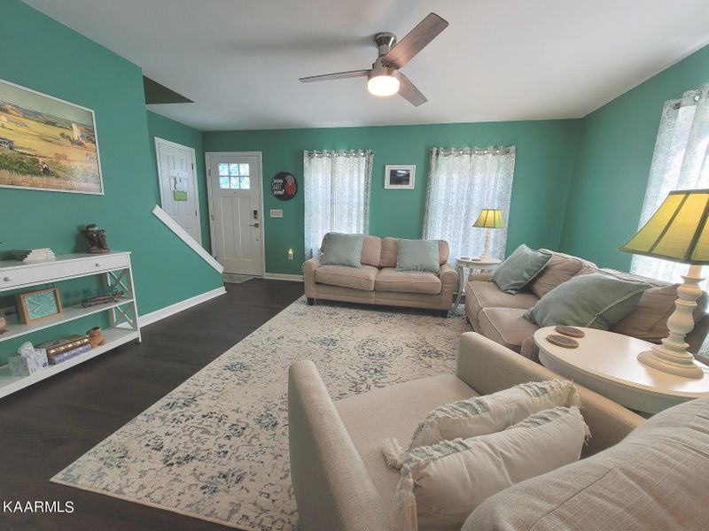 106 Cunningham Dr, Athens, TN 37303