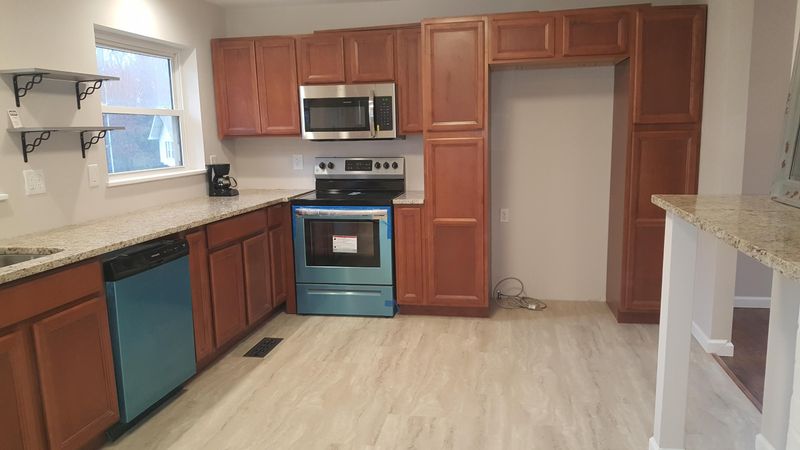 106 Darwin Ln, Oak Ridge, TN 37830
