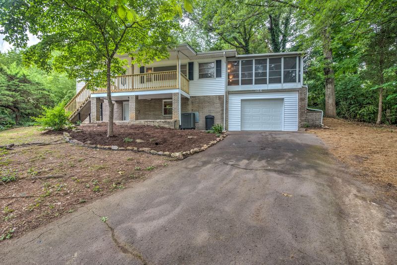 106 Delmar Cir, Oak Ridge, TN 37830