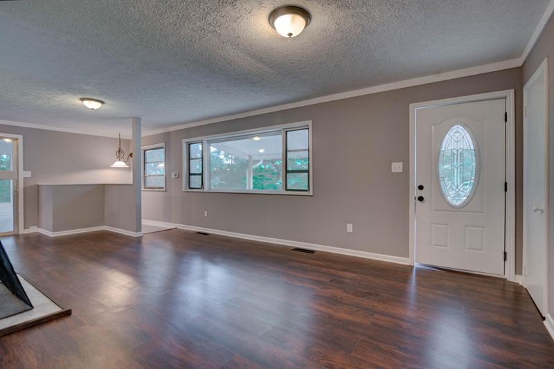 106 Delmar Cir, Oak Ridge, TN 37830