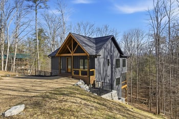 106 Fairway Cir, Townsend, TN 37882