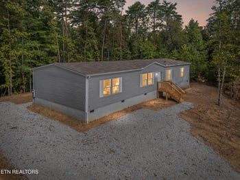 106 First St, Rockwood, TN 37854