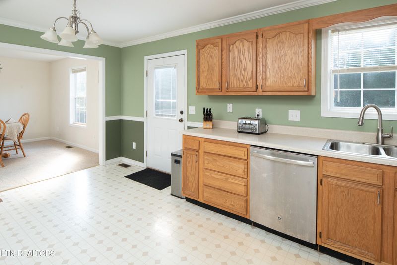 106 Flagstone Way, Clinton, TN 37716
