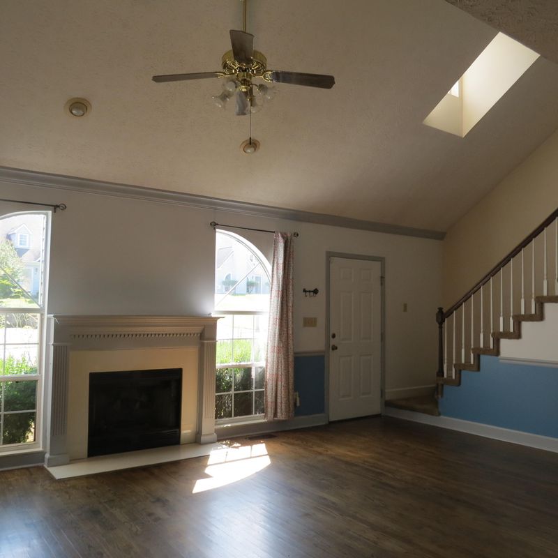 106 Hanover Pl, Oak Ridge, TN 37830