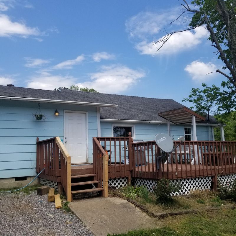 106 Jackson Rd, Oliver Springs, TN 37840