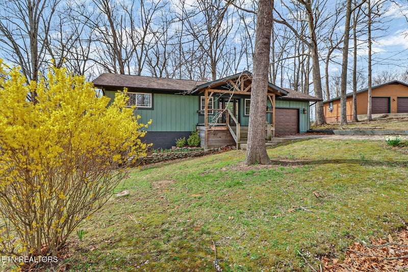 106 Jasper Dr, Crossville, TN 38558