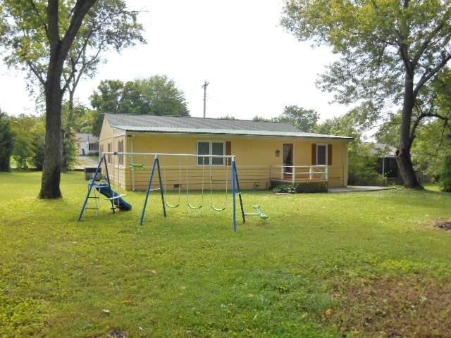 106 King Dr, Kingston, TN 37763