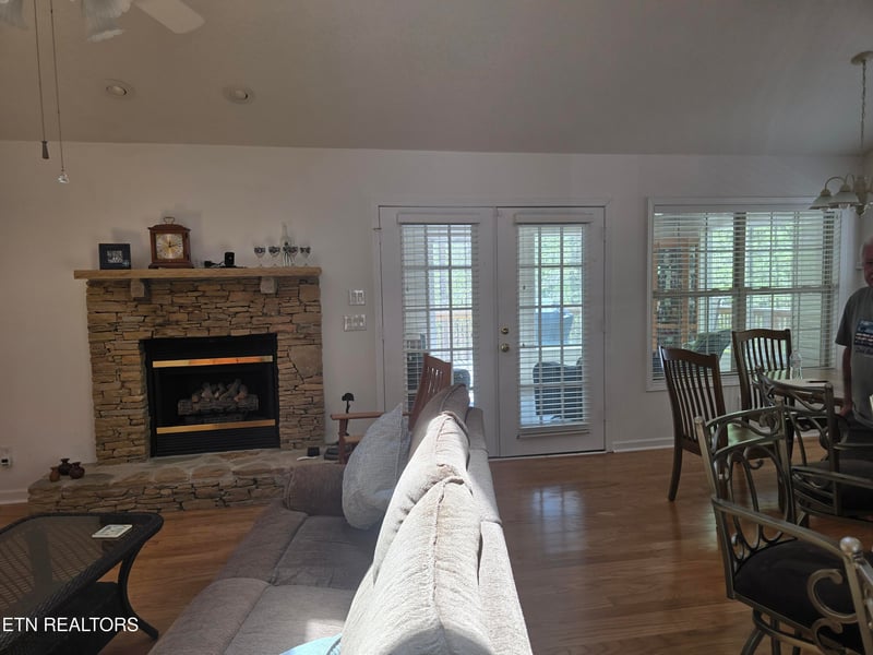106 Lafayette Point, Crossville, TN 38558