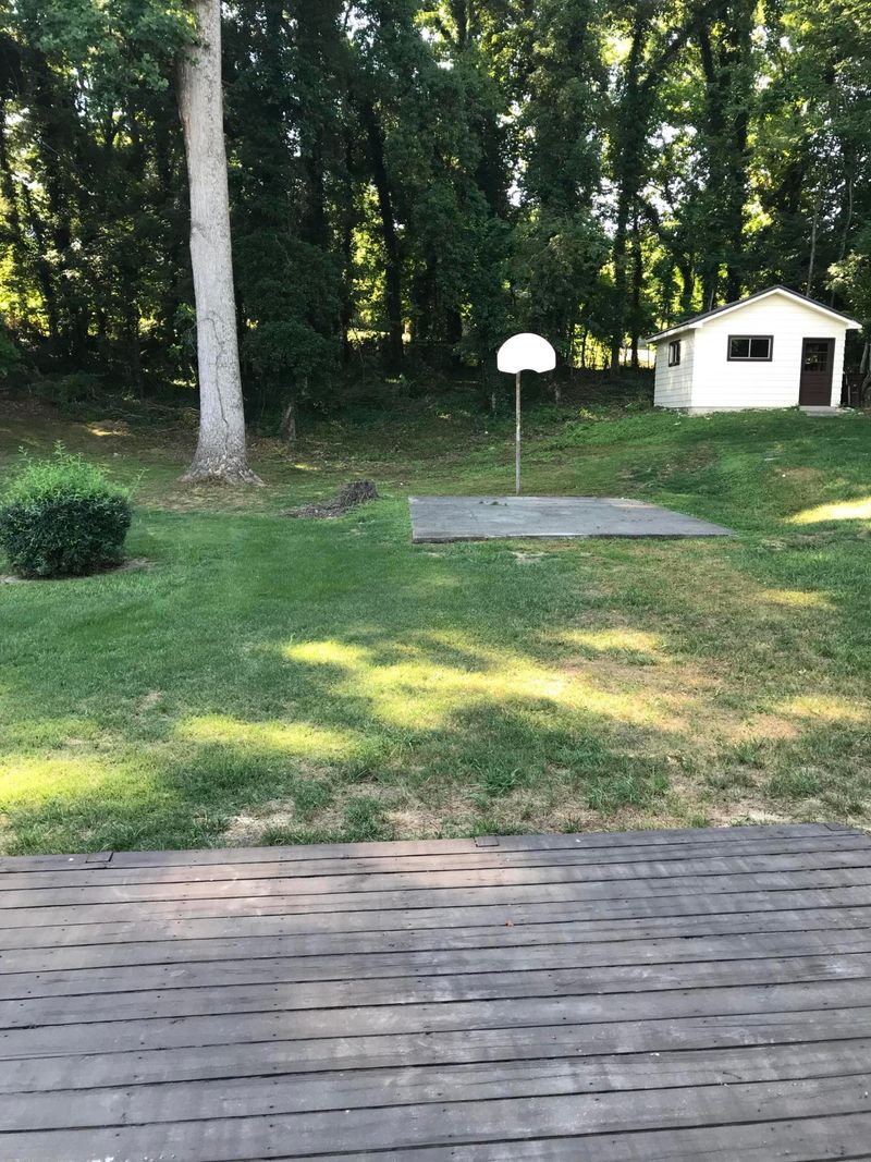 106 Malvern Rd, Oak Ridge, TN 37830