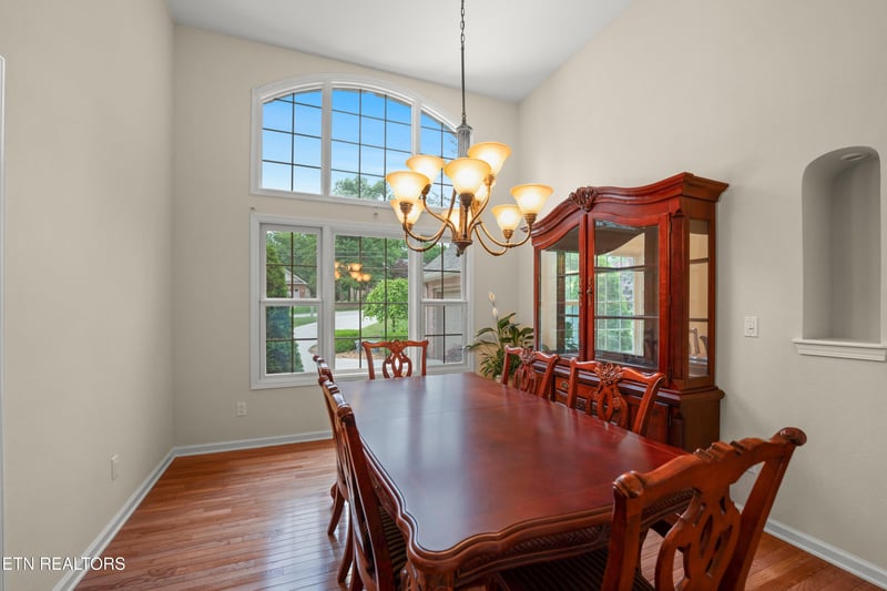 106 Mariners Dr, Crossville, TN 38558