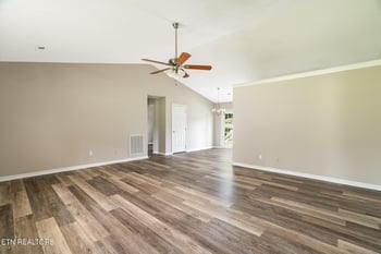 106 Mcdowell Ln, Seymour, TN 37865