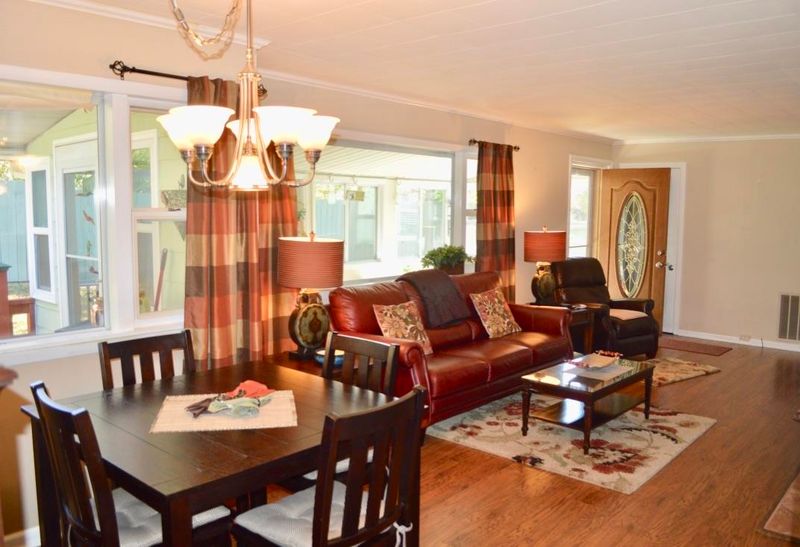 106 Meadow Rd, Oak Ridge, TN 37830