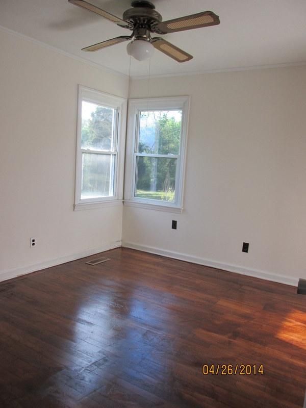 106 Meadowview Dr, Kingston, TN 37763