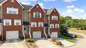 106 Olivia Ln, Maryville, TN 37804