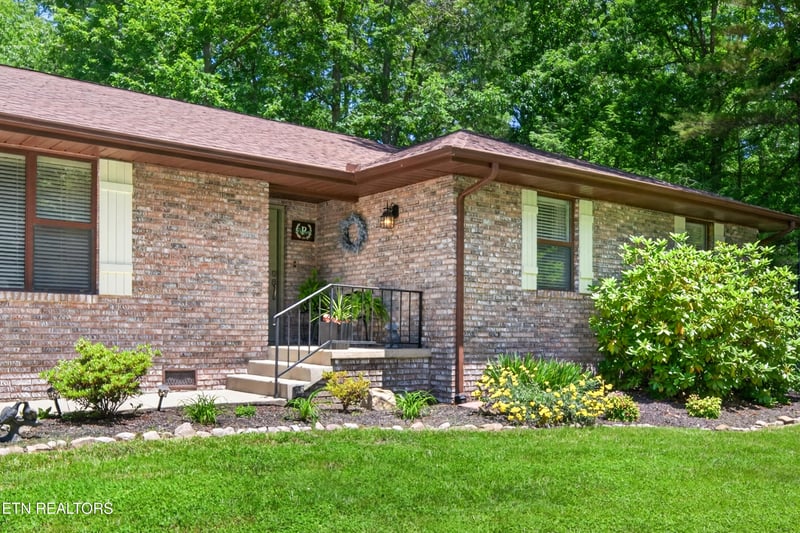106 Overlook Cv, Crossville, TN 38558