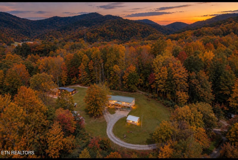 106 Patrick Hill, Oliver Springs, TN 37840