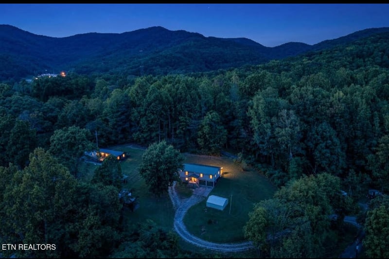 106 Patrick Hill, Oliver Springs, TN 37840