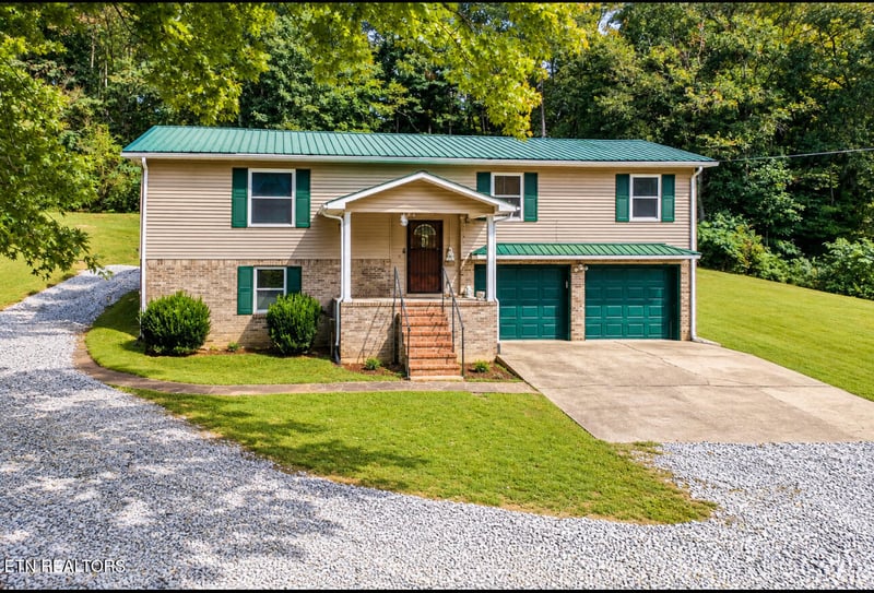 106 Patrick Hill, Oliver Springs, TN 37840