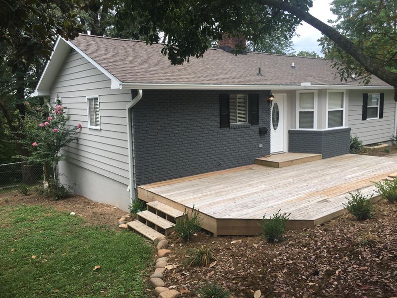 106 Pine Ln, Oak Ridge, TN 37830