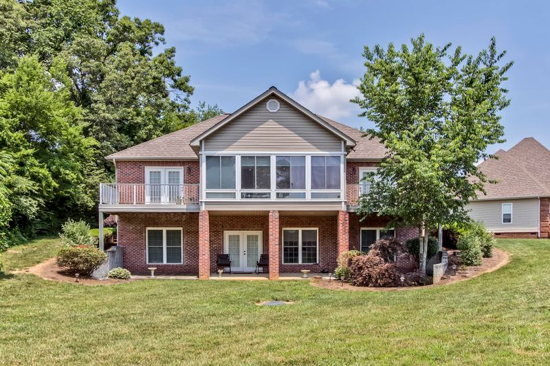 106 Santee Way, Loudon, TN 37774