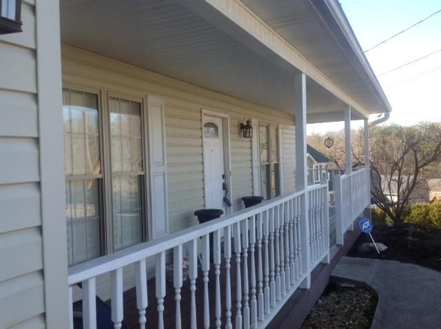 106 Tyler Place Ln, Clinton, TN 37716