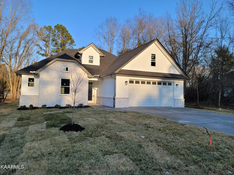 106 Utsesti Way, Loudon, TN 37774
