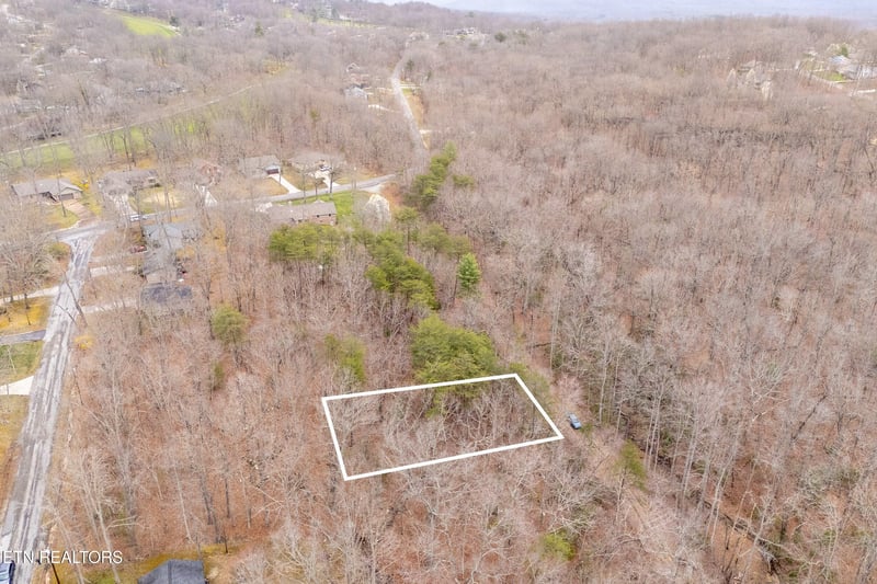 106 Warrington Rd, Crossville, TN 38558
