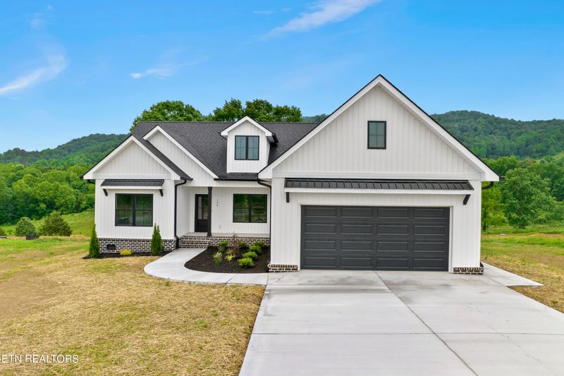 106 Waterfront Knoll, Sharps Chapel, TN 37866
