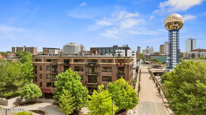 1060 Worlds Fair Park Dr #16, Knoxville, TN 37916