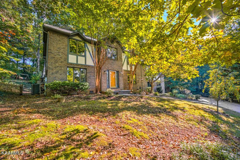 10601 Chevy Dr, Knoxville, TN 37922