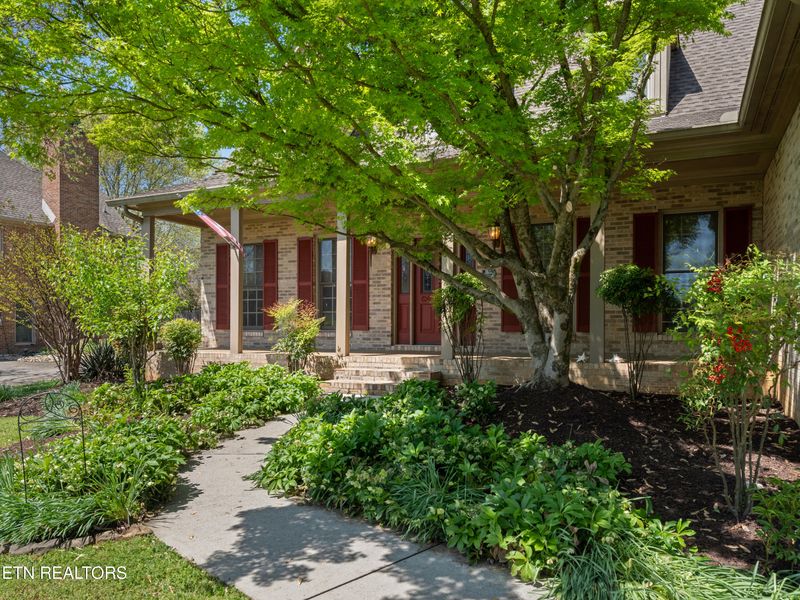 10601 Eagles View Dr, Knoxville, TN 37922