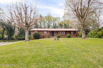 10604 Pinedale Dr, Knoxville, TN 37922