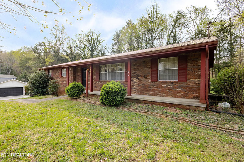 10604 Pinedale Dr, Knoxville, TN 37922