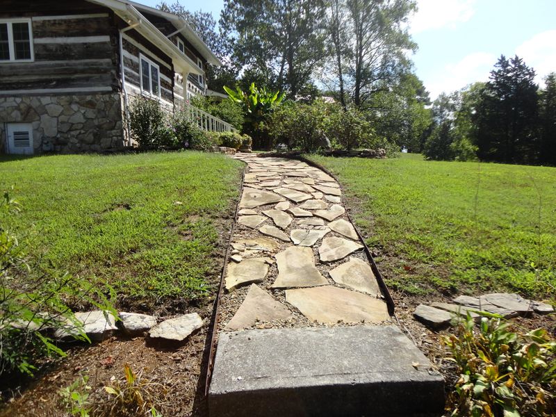 1061 Johnson Rd, Seymour, TN 37865