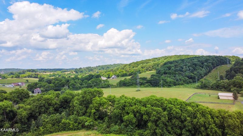 1062 Hampton Place Cir, Loudon, TN 37774