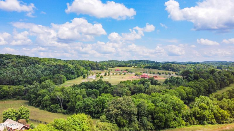 1062 Hampton Place Cir, Loudon, TN 37774