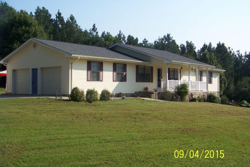 1063 County Road 461, Englewood, TN 37329