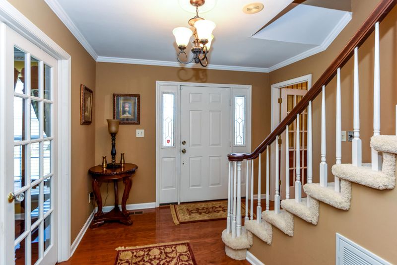 1064 Kirk Rd, Greenback, TN 37742