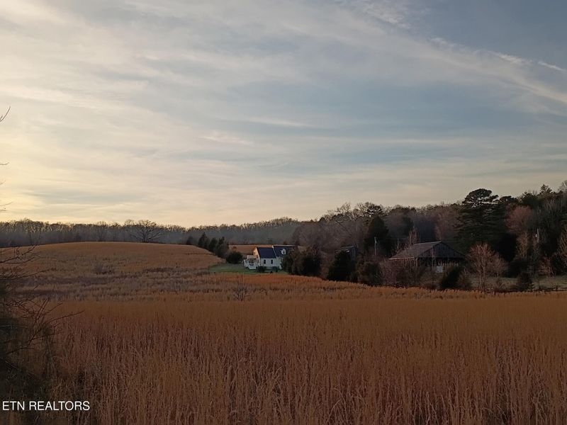 1066 River Rd, Kingston, TN 37763