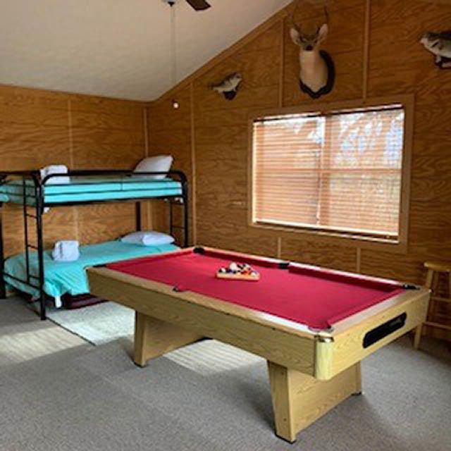 1067 Scenic Hills Rd, Pigeon Forge, TN 37863