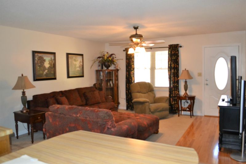 1069 Myrtle Ave, Crossville, TN 38555