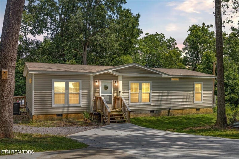 107 Alabama Ave, Etowah, TN 37331